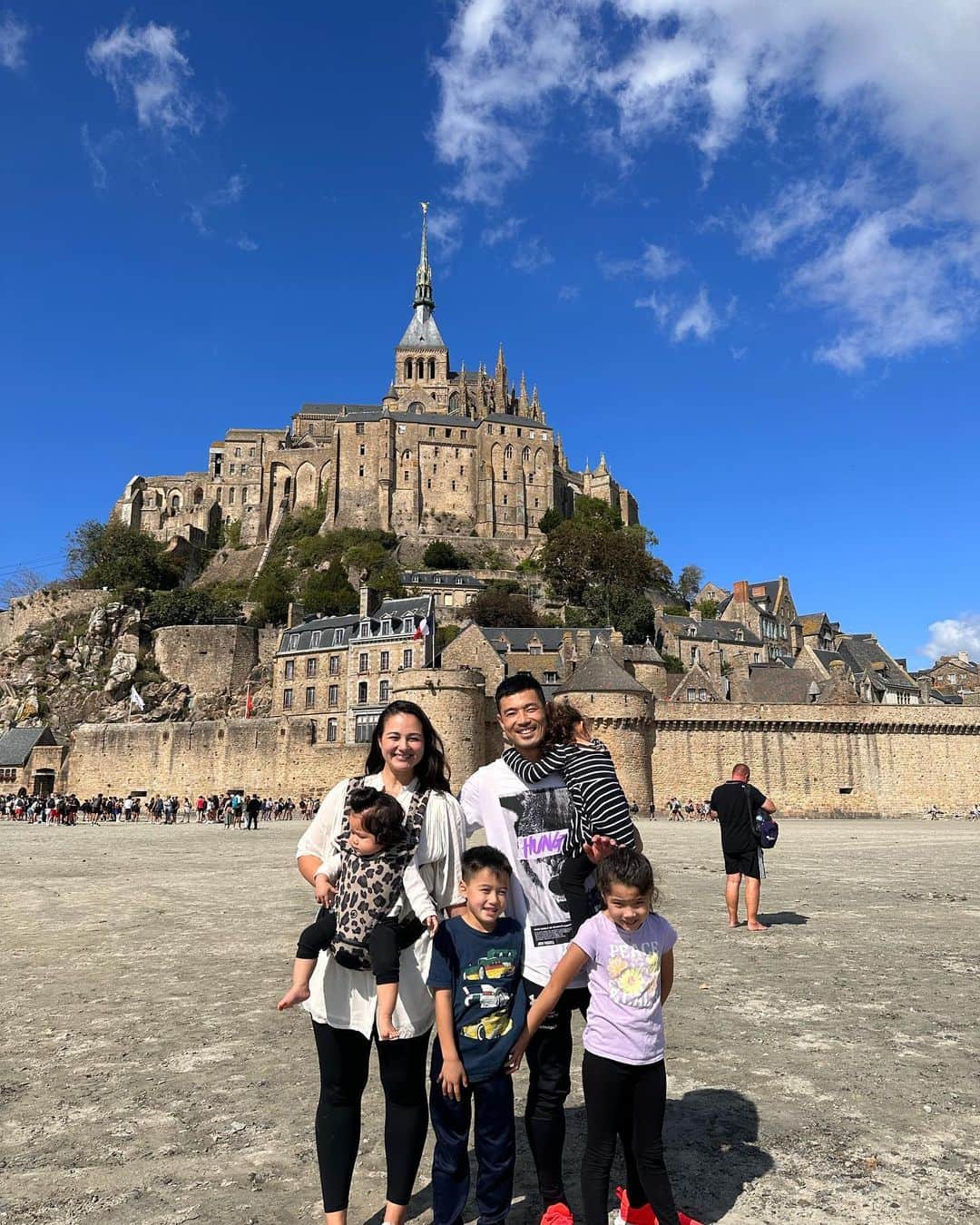 エリナ シルカのインスタグラム：「Mont Saint Michel」