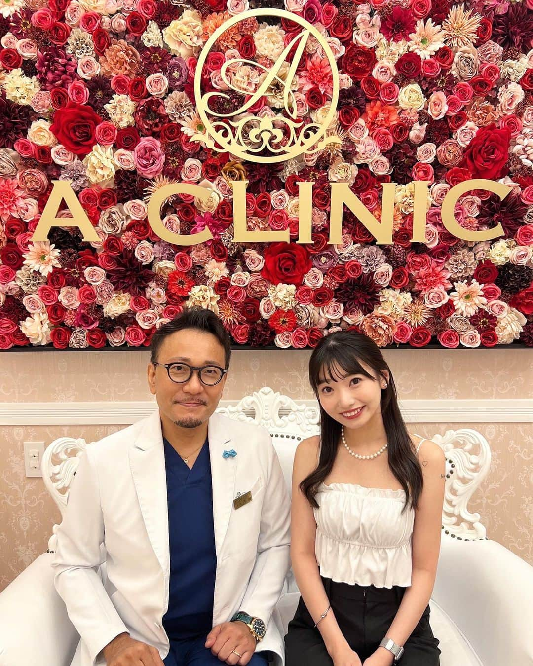 あやなさんのインスタグラム写真 - (あやなInstagram)「. Aクリニック名古屋院 @a_clinic_nagoya の 住田先生　@aclinic_sumita に Aスレッドをしてもらいました！  顔周りのお肉のもたつきが気になり リフトアップをお願いしました！  15分程の施術で理想的なフェイスラインに なってうれしすぎる、、！！  先生やスタッフさんがずっと優しく声かけを してくださり安心して受けられました🤍  フェイスライン悩んでいる子いたらおすすめです！  #aスレッド #糸リフト #aclinic #aclinic銀座 #aclinic横浜 #aclinic新宿 #aclinic名古屋 #aclinic大阪 #aclinic福岡#aclinic池袋 #aclinic仙台 #aクリニック #エークリニック #小顔 #スレッドリフト #小顔整形 #たるみ改善 #リフトアップ #美容外科 #美容皮膚科 #美容クリニック	#住田篤紀」9月21日 22時57分 - ayaaana_