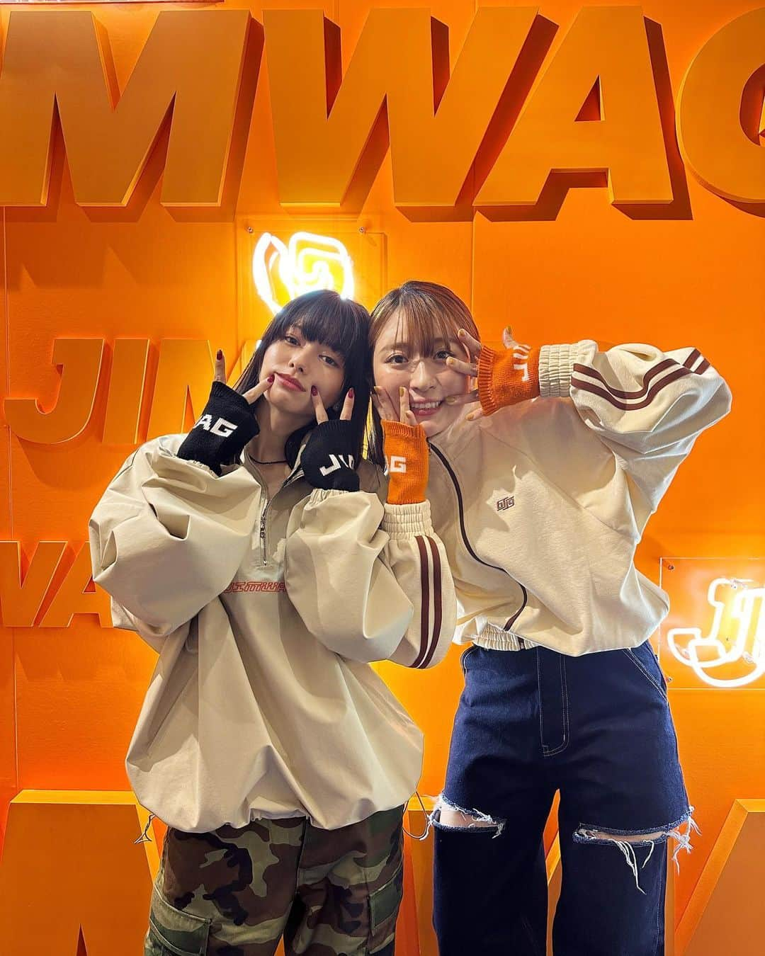 山本舞香さんのインスタグラム写真 - (山本舞香Instagram)「JIMWAG POP UP  🧡🧡🧡  頼んだ服。待ちきれません。  @jimwag_official  @___nicoichi___  @riri_94413」9月21日 23時11分 - yamamotomaika_official