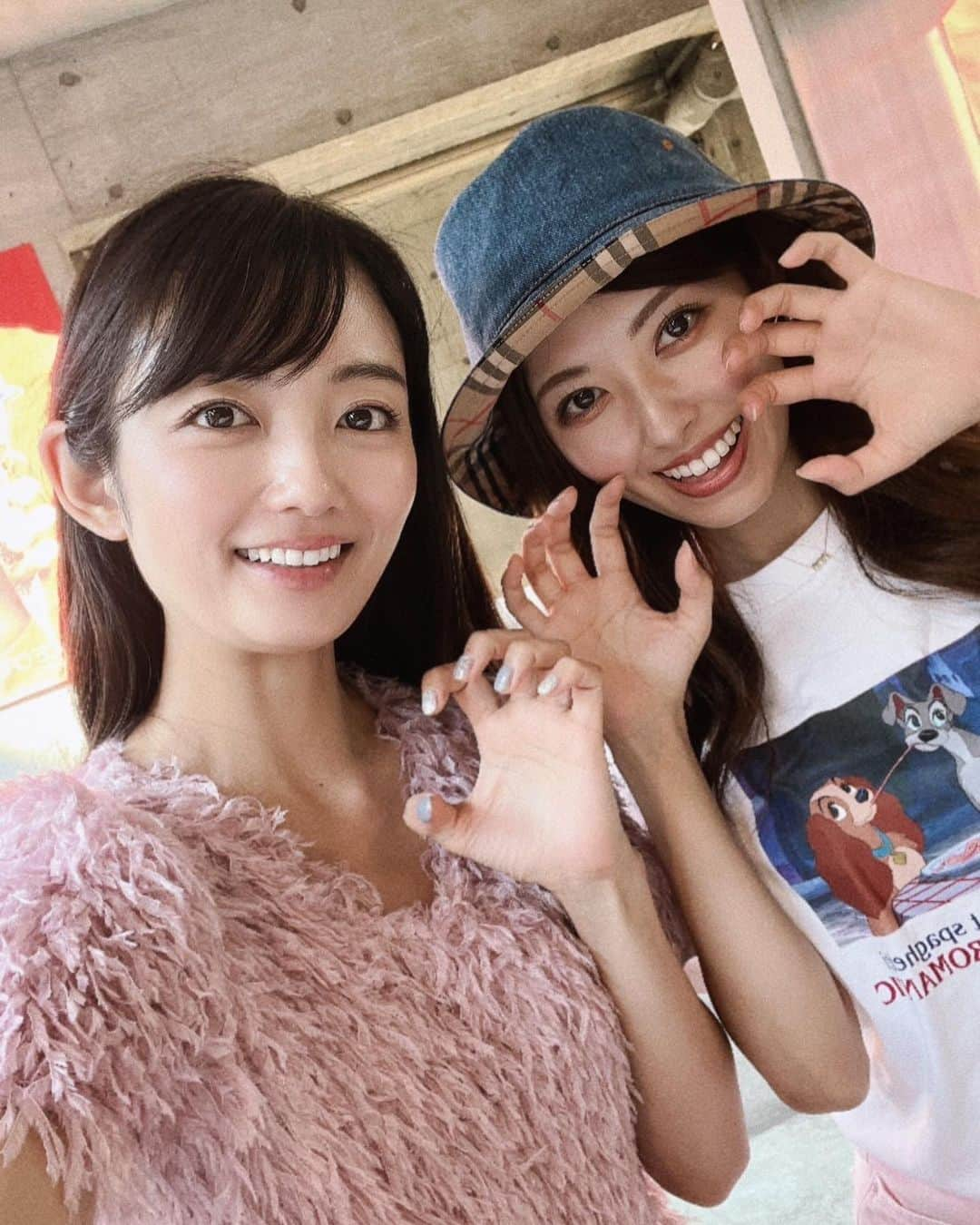 橘ゆりかのインスタグラム：「⁡ このまえアイドリング!!!メンバーと サマーライオンのリハーサルした後に 差し入れでいただいたI'm donut?もぐもぐして すぅちゃんとお茶してきたよ🫖ライオンポーズ🦁 ⁡ このアイス屋さんNewJeansが来たお店なんだって👖 推し活にテンションあがってるすぅちゃんかわいかったぁ🤣💕アイスは売り切れやったけど🥹 ⁡ ⁡ いよいよ今週末！9月23日 土曜日 味の素スタジアム FC東京vsサガン鳥栖の試合で行われる 『東京ドロンパ BIRTHDAY PARTY supported by めちゃコミック』  アイドロング!!!ステージ見にきてくださいね🌈 サマーライオン歌っちゃいます🎤✨ ⁡ 詳しくはFC東京のホームページをご覧ください🔍 ⁡  ⁡ #アイドリング #アイドロング #idoling #idol #森田涼花 ちゃん #橘ゆりか #アイドル #カフェ#newjeans #johnsicecream #imdonut #Burberry #gu #zara」