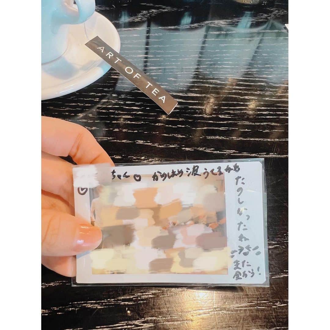 小泉みゆきのインスタグラム：「子bの寄り合いに参加した人らに、 記念のチェキ送ったよ…  ﾆﾀ…」