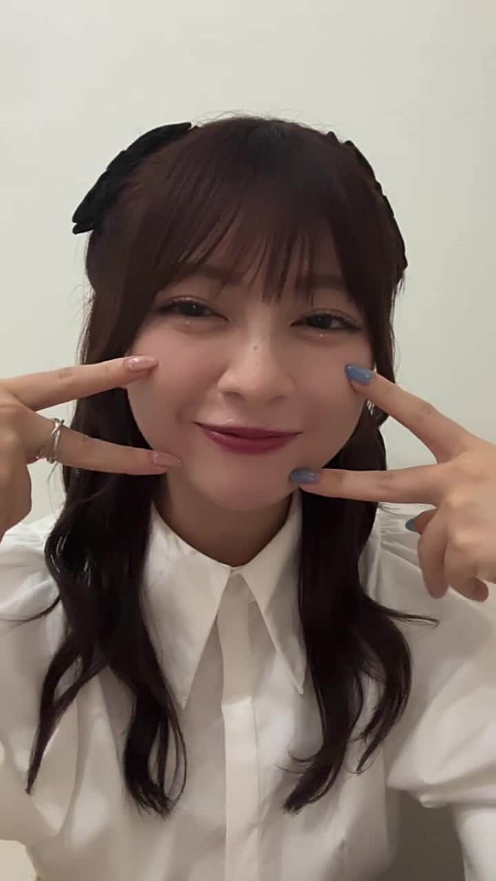 廣川奈々聖のインスタグラム：「前髪直せばよかった きになる꜀( ꜆ᐢ. ̫.ᐢ)꜆笑」