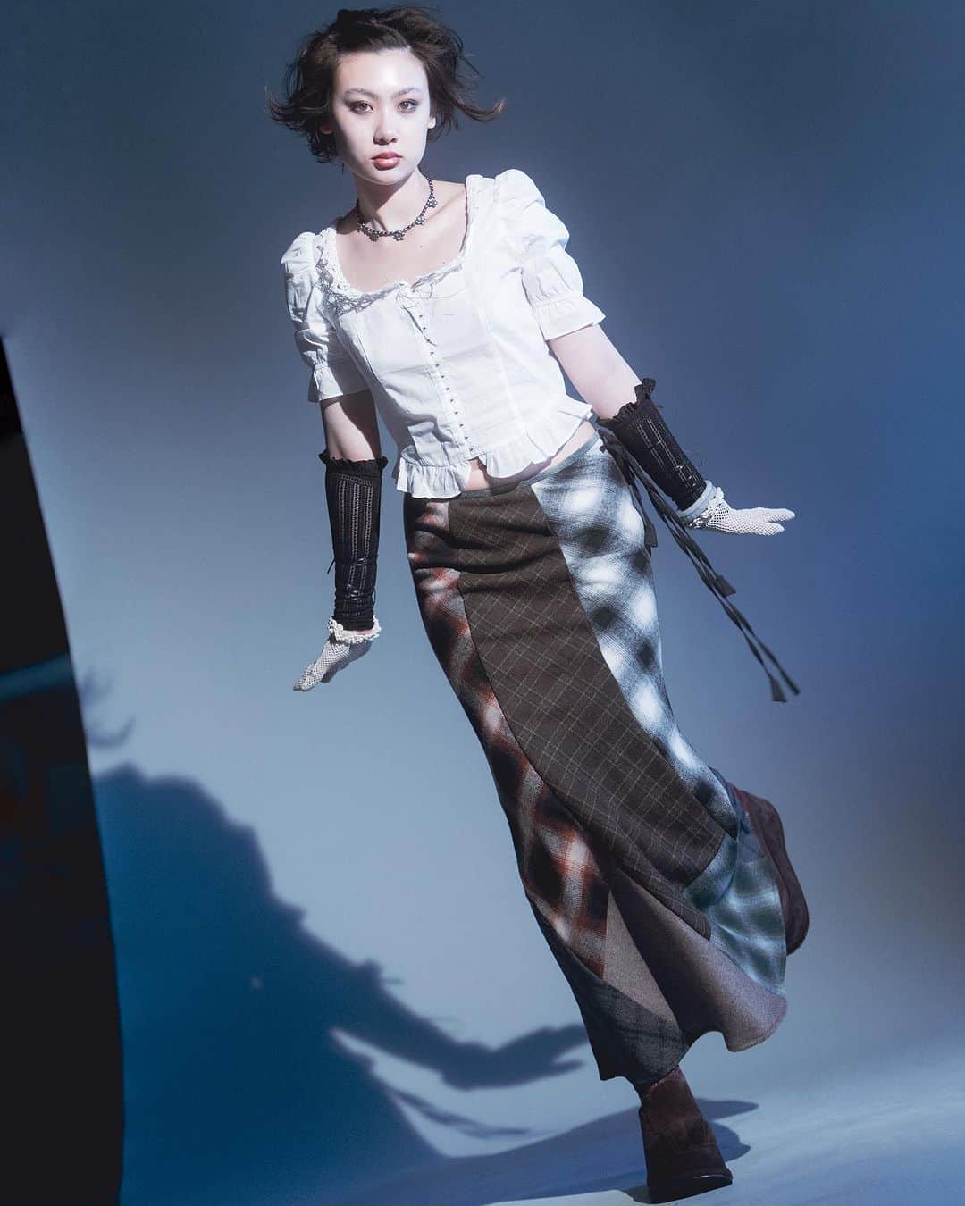 UNIFのインスタグラム：「Block Skirt / Vivi Platforms on Samantha ~   Hair by @jenelleno.5」