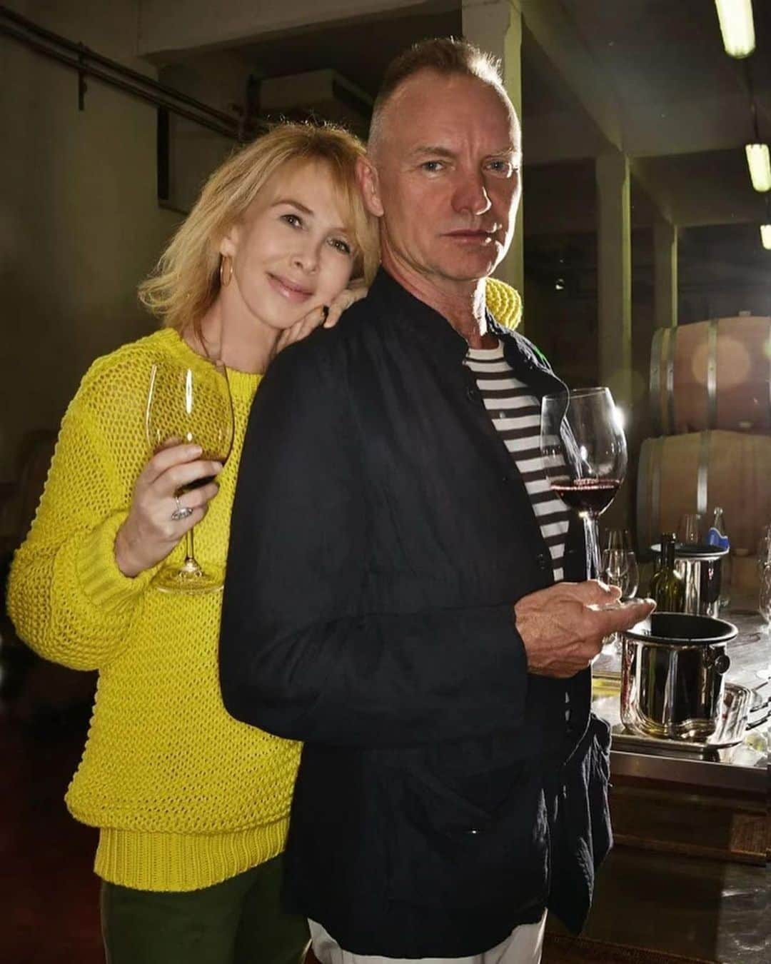 スティングさんのインスタグラム写真 - (スティングInstagram)「#Repost @trudiestyler ・・・ Proud to announce that our @ilpalagiointuscany wine ‘Sister Moon’ has been awarded with the 5 grappoli from @bibendaofficial. Such an honour!」9月22日 6時17分 - theofficialsting