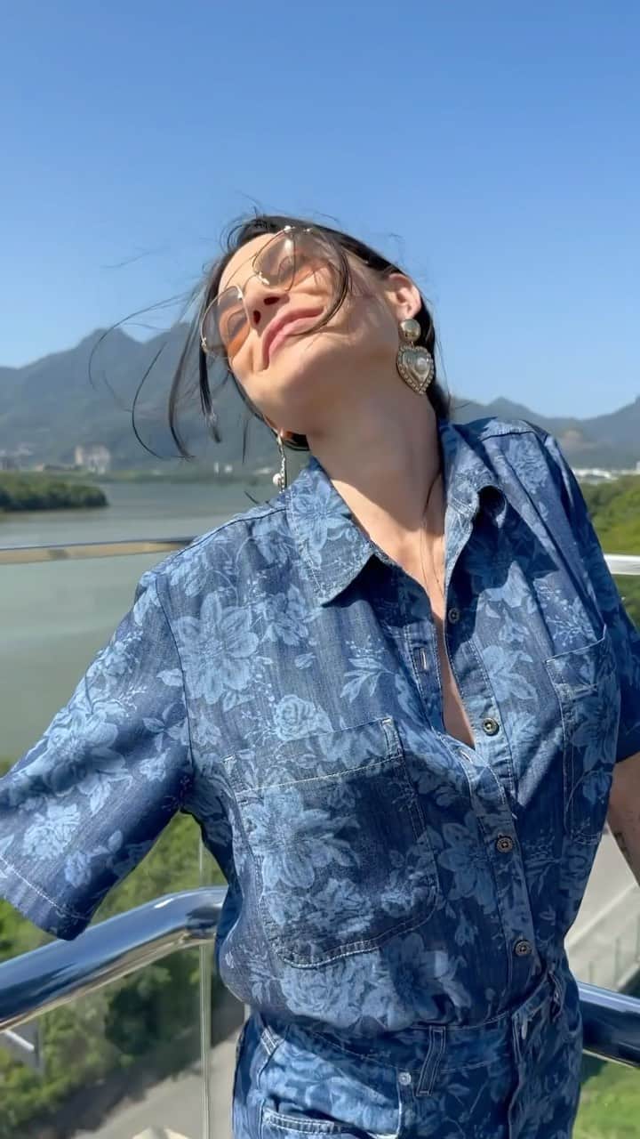 Thaila Ayalaのインスタグラム：「Uma paixão: JEANS JEANS JEANS  E o jeans mais sustentável do país @damyller Quem mais aí compartilha dessa paixão?!」