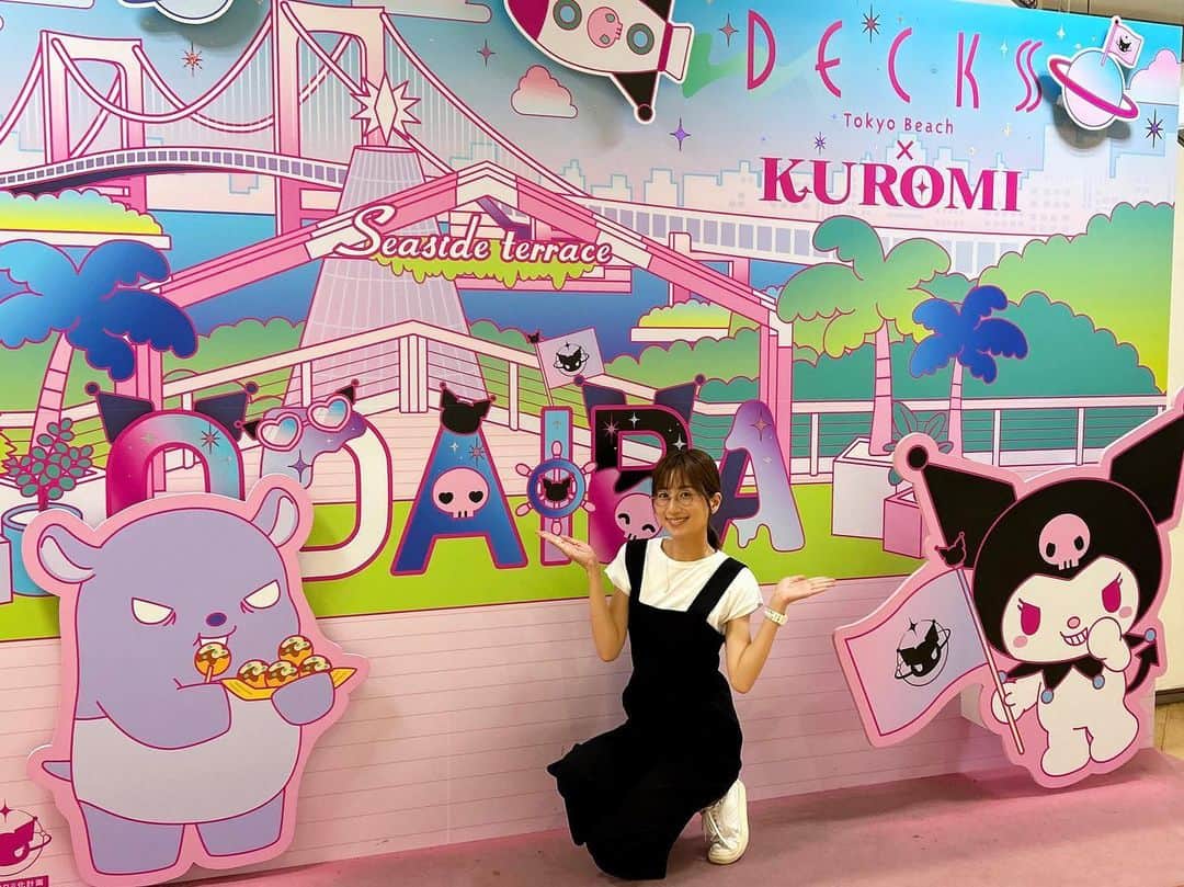 河村唯（うめ子）のインスタグラム：「DECKS クロミ化計画 in ODAIBAへ。 お台場に、 クロミちゃんがいるってだけでテンション上がるっっ🙌✨  今年の夏は、かなり出向いた土地ではありますが クロミ化計画参戦ってなるとまた違った景色に見えます🤩✨  クロミちゃんとバクくんが好きなたこ焼き。 たこ焼きミュージアムとコラボしてて。 私、 たこ焼きミュージアムの存在を知っていながらも 行ったことなかったんです。  今回、初めて行って オタ活してきました。  楽しかったです！  #クロミ #世界クロミ化計画  #たこ焼き　#お台場 #ピューロアンバサダー」