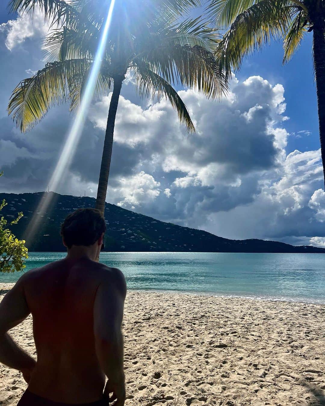 jotipolizoakisのインスタグラム：「Fluch der Karibik #Sommerpause」