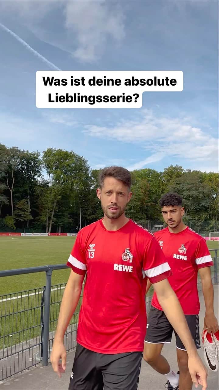 1.FCケルンのインスタグラム：「GOT-Ultras 🤙 Und bei euch so?  ___ #effzeh #fragederwoche」