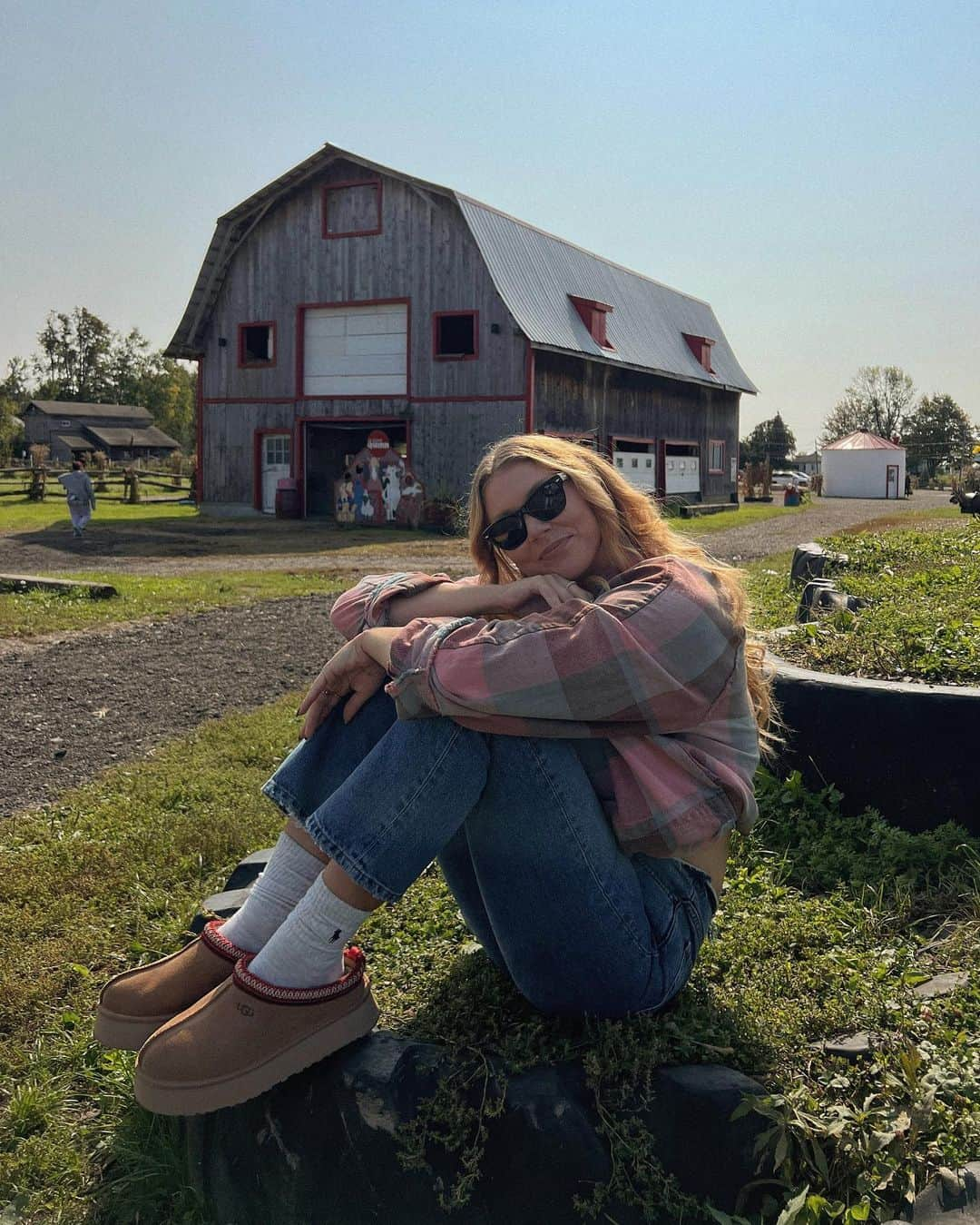 Alex Centomoさんのインスタグラム写真 - (Alex CentomoInstagram)「apple picking round 2 🍎🧺🍂」9月22日 3時35分 - alexcentomo