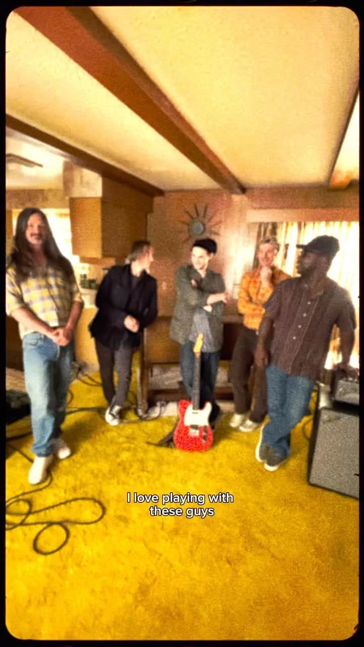 Fender Guitarのインスタグラム：「Head behind-the-scenes of the Vintera II shoot with our ‘60s Supergroup and hear how their collaboration came to life. Learn more about the series at the link in bio.」