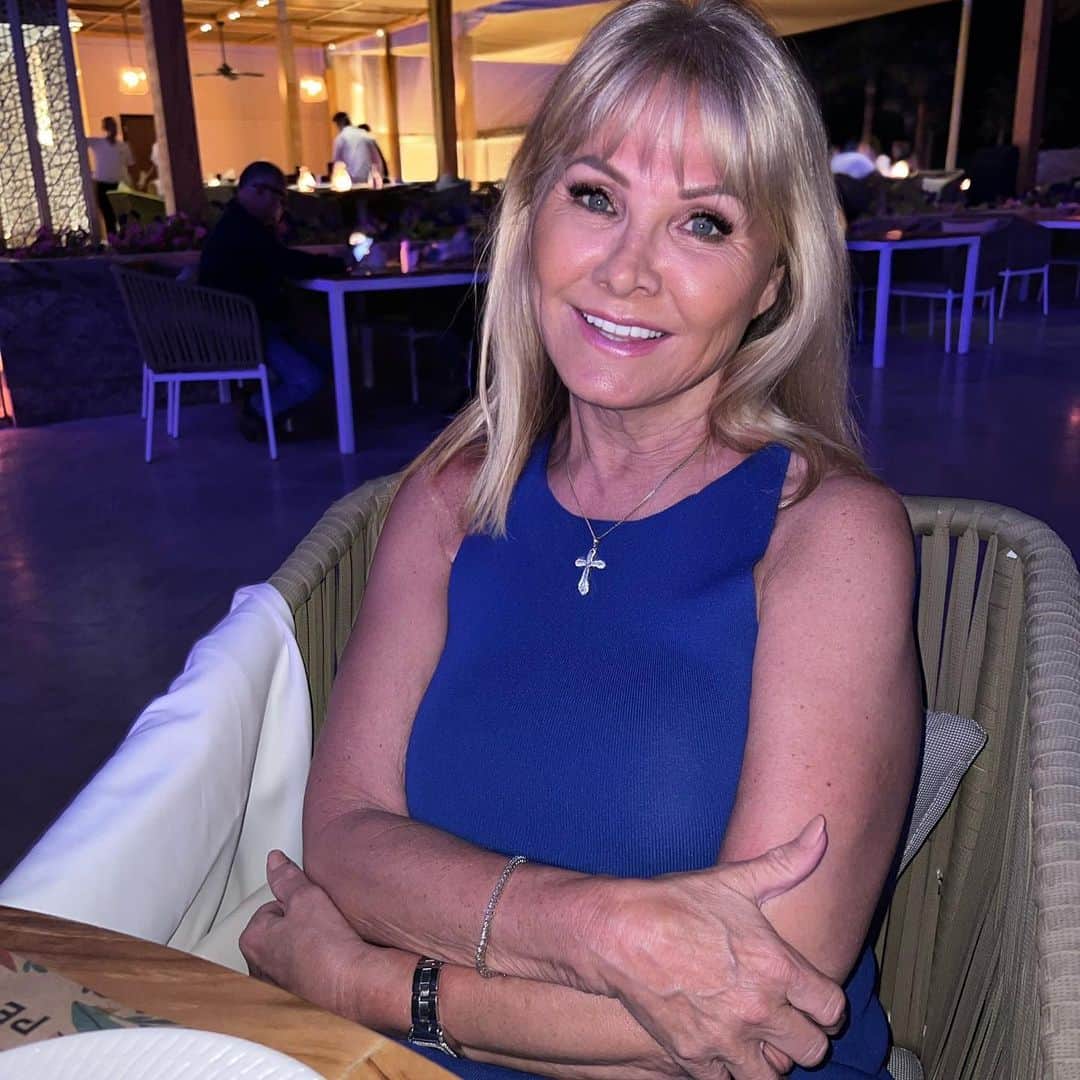 Jessica Wrightさんのインスタグラム写真 - (Jessica WrightInstagram)「Happy birthday to the woman who completes my world in so many ways. I’m so lucky to have a mumma like you. Thank you for just being you mum. So many people love you so much & for so many reasons. Happy birthday to my best friend & mum @carolwright1 Love you beyond ♥️✨」9月22日 4時09分 - jesswright77