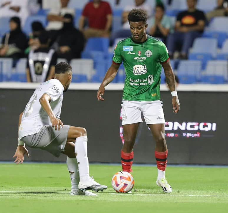 デマライ・グレイのインスタグラム：「@ettifaq 🦾 +3 1🅰️」