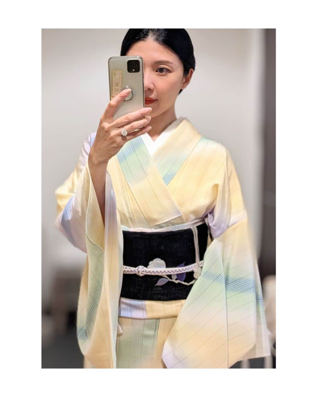 川村亜紀さんのインスタグラム写真 - (川村亜紀Instagram)「盛夏時のコーディネート🌻 #kimono #kimonocordinate #japanesekimono #japanesetradition #beautifultradition #lovekimono  #instakimono #기모노  #お着物 #お着物コーディネート #着物コーディネート  #夏着物 #絽の小紋 #小紋 #小紋コーディネート  #夏帯 #長吉呉服店 さん #亜紀の和装記録」9月22日 14時13分 - _aki1015_