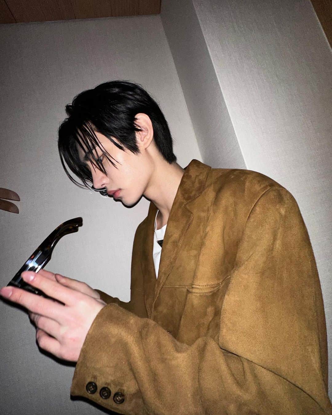 のインスタグラム：「📸 @prada  #Prada #PradaSS24 #PRADAxENHYPEN」