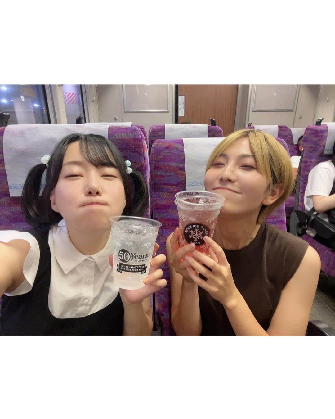 蒼井まやさんのインスタグラム写真 - (蒼井まやInstagram)「. まややんちゃんみら おたんじゃーびかい♡  お誕生日オフ会ありがとうございました♡  ストーリーでは書いてたけど 投稿としてちゃんと残してなかったなって…  えっいつの話…？！ て感じな時差投稿でごめんなさい。  おしゅし🍣 ネタが分厚くてめちゃくちゃ美味しかったな… 重いのに、扱いも難しいのに、 わざわざ持ってきてくれてありがとう。 また食べたいな…  お酒もおつまみも みんなわたしたちの好み知りすぎでしょ！ 大好きなんだが。  いつもゆるゆるすぎるわたしたちの オフ会に付き合ってくれてありがとう。  これからもよろしくね。」9月22日 15時18分 - mayayan_dayo