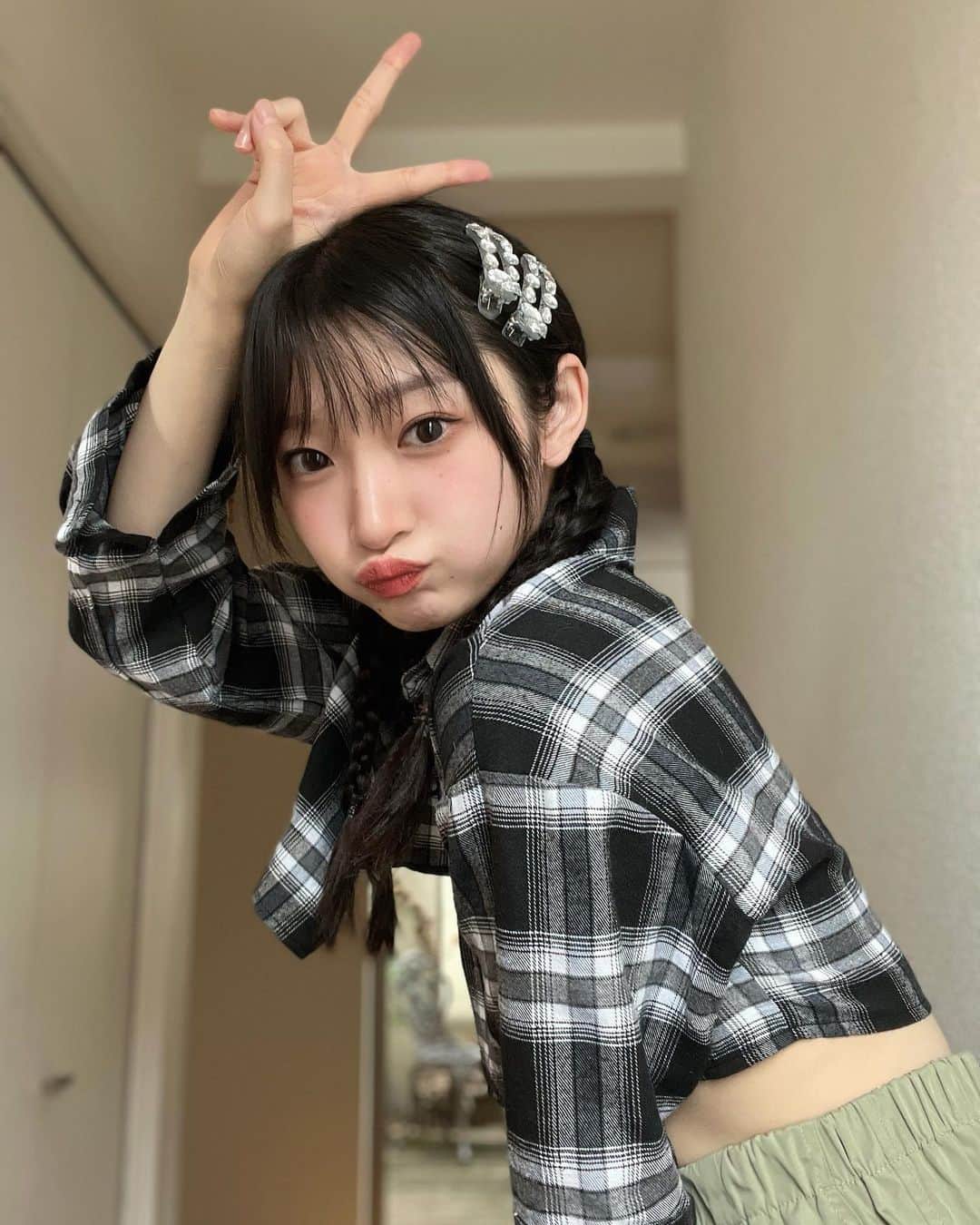 のインスタグラム：「♡  ヘアクリップーおきにいり☺️  #ヘアクリップ」
