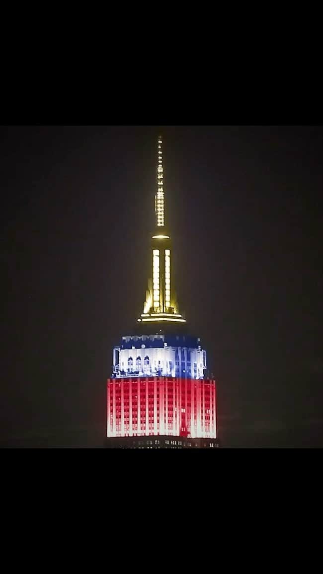 Empire State Buildingのインスタグラム：「Rotating in multiple countries flags tonight in Celebration of Hispanic Heritage Month」