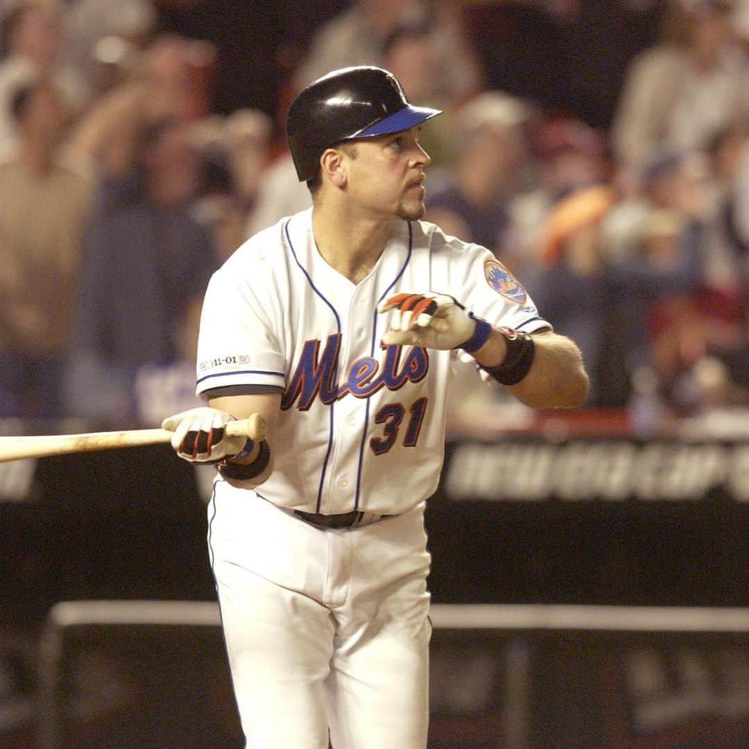 ニューヨーク・メッツのインスタグラム：「22 years ago, @mikepiazza31 hit a home run that was #biggerthanbaseball.」