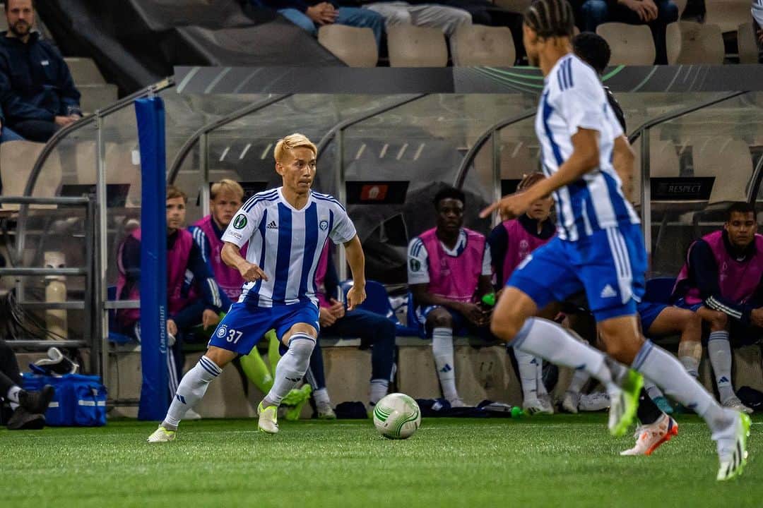 のインスタグラム：「📸: @eemilkarigraphics vs PAOK🇬🇷」