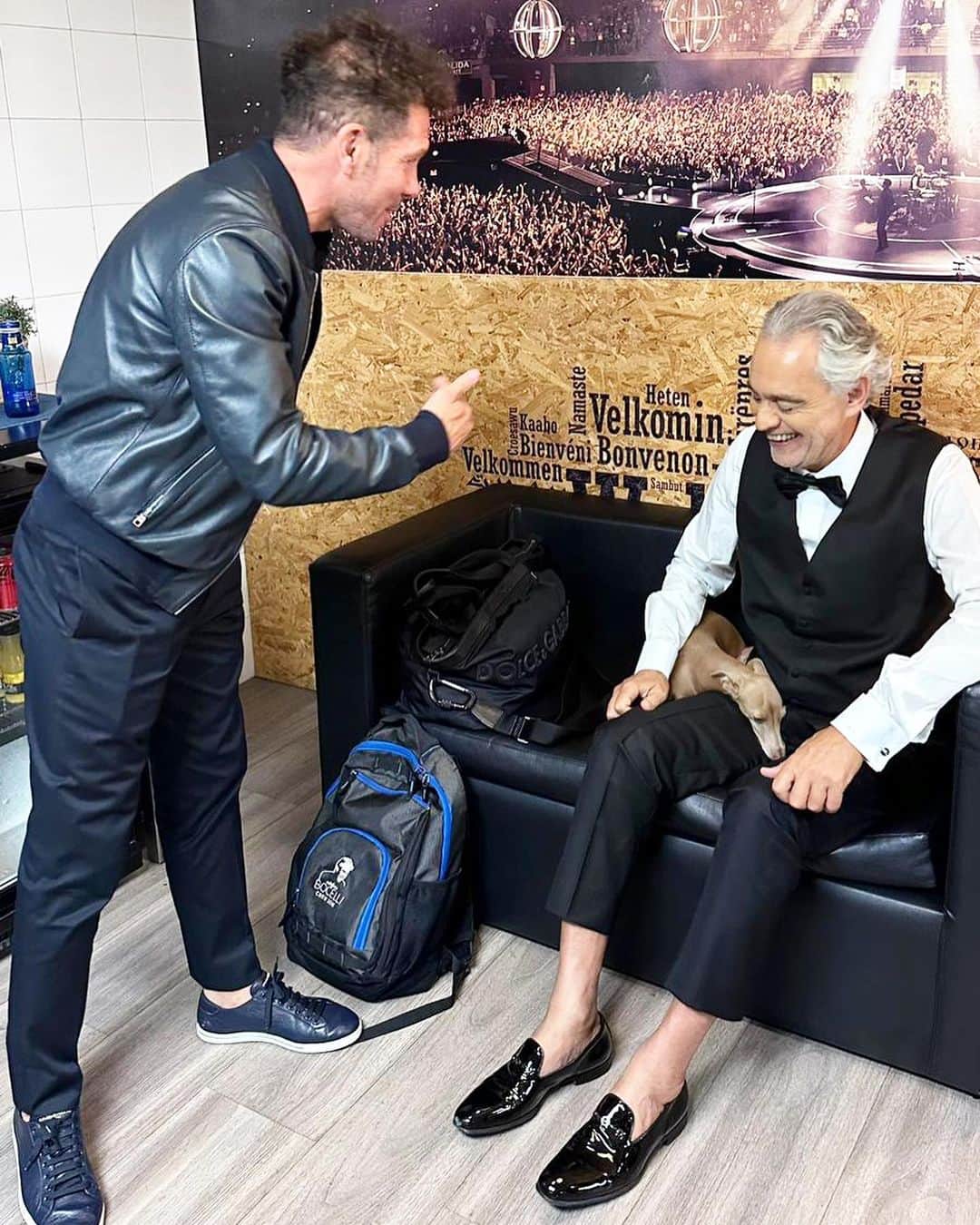 ディエゴ・シメオネのインスタグラム：「Grande Maestro, gran admiración y respeto! @andreabocelliofficial gracias siempre!」