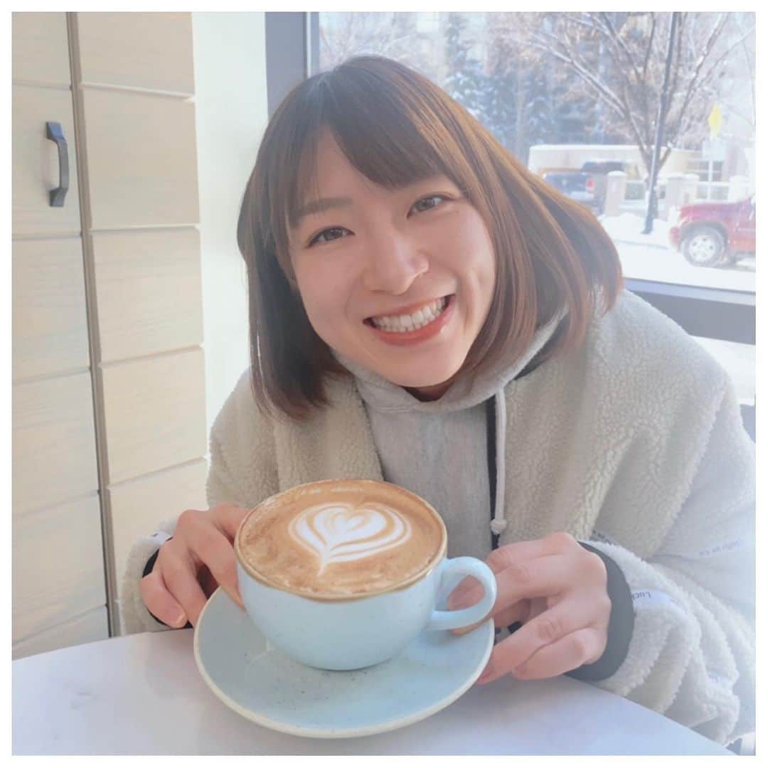 吉田夕梨花さんのインスタグラム写真 - (吉田夕梨花Instagram)「. お気に入りのカフェにて☕️ . .  ①2023ver ②2022ver . . . #alfornobakery  #ロコソラーレの日常 #calgary #トレーニングしてアイス練習してお気に入りのカフェでご飯🍕 #かれこれ6年くらい通ってる @alfornoyyc」9月22日 7時55分 - yurikayoshida77