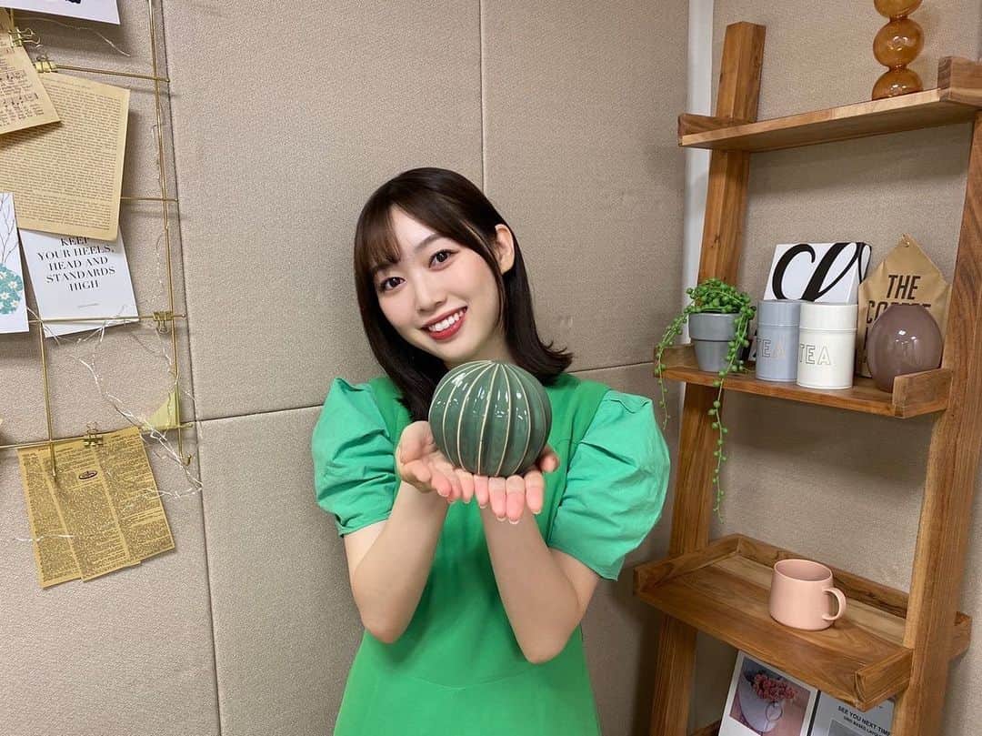 北川悠理さんのインスタグラム写真 - (北川悠理Instagram)「お久しぶりです🌵✨  今日でブログがクローズするということで、みなさんのコメントを読ませて頂いていました‼︎ たくさん、とってもありがとうございます☺︎  こちらは、ラストのぎおびでマネージャーさんに撮って頂いたサボテンとのお写真📷🫧  みなさん、お身体にはお気を付けてあたたかく毎日をお過ごしくださいね🐢🤍  #yurigram #北川悠理」9月22日 8時12分 - yuri_kitagawa.official