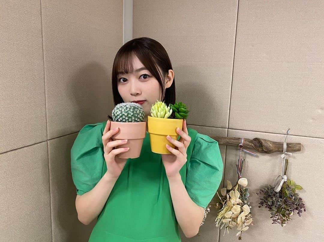 北川悠理さんのインスタグラム写真 - (北川悠理Instagram)「お久しぶりです🌵✨  今日でブログがクローズするということで、みなさんのコメントを読ませて頂いていました‼︎ たくさん、とってもありがとうございます☺︎  こちらは、ラストのぎおびでマネージャーさんに撮って頂いたサボテンとのお写真📷🫧  みなさん、お身体にはお気を付けてあたたかく毎日をお過ごしくださいね🐢🤍  #yurigram #北川悠理」9月22日 8時12分 - yuri_kitagawa.official