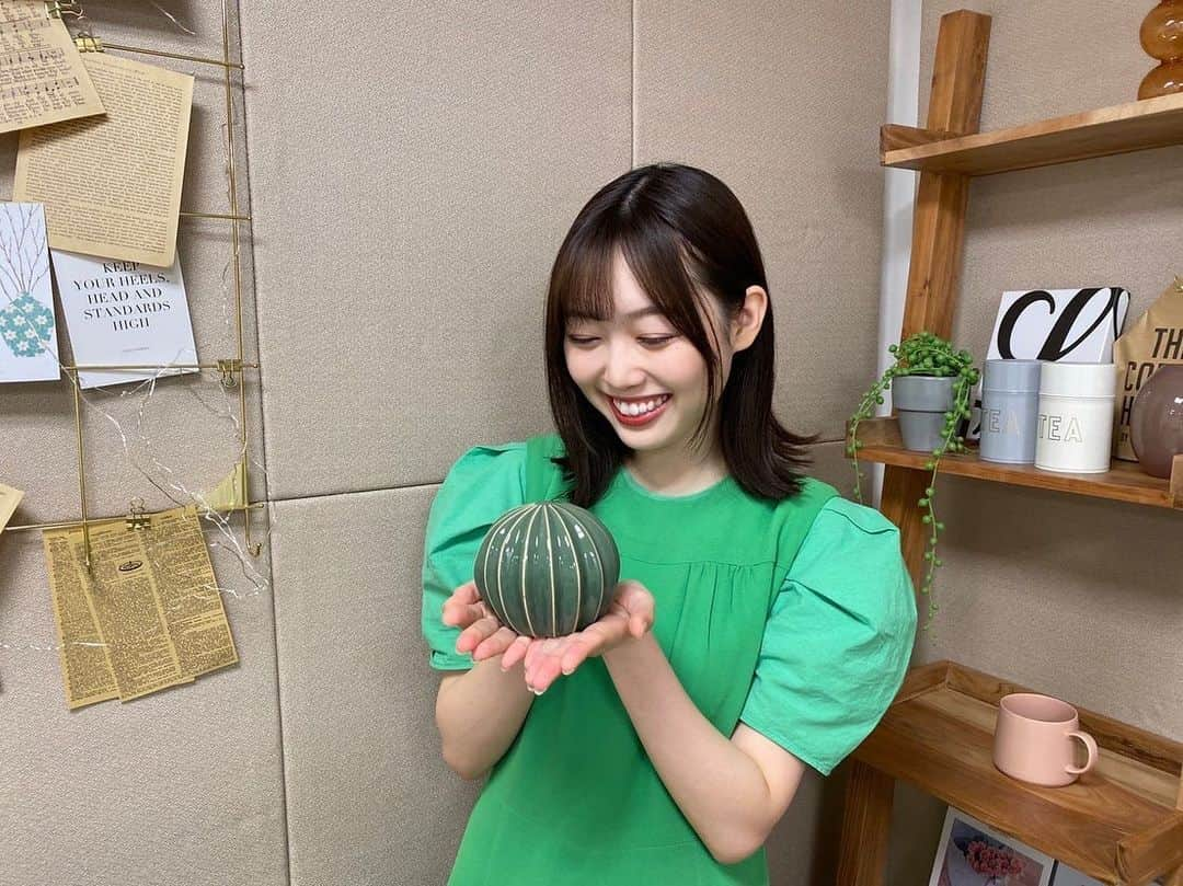 北川悠理さんのインスタグラム写真 - (北川悠理Instagram)「お久しぶりです🌵✨  今日でブログがクローズするということで、みなさんのコメントを読ませて頂いていました‼︎ たくさん、とってもありがとうございます☺︎  こちらは、ラストのぎおびでマネージャーさんに撮って頂いたサボテンとのお写真📷🫧  みなさん、お身体にはお気を付けてあたたかく毎日をお過ごしくださいね🐢🤍  #yurigram #北川悠理」9月22日 8時12分 - yuri_kitagawa.official