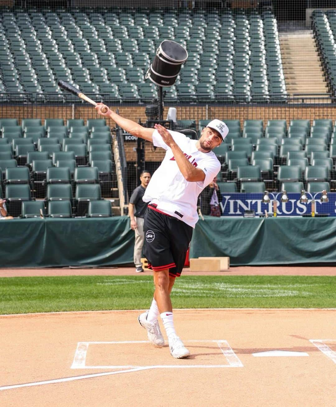 ザック・ラヴィーンさんのインスタグラム写真 - (ザック・ラヴィーンInstagram)「Bulls Spring Training ⚾️」9月22日 8時23分 - zachlavine8