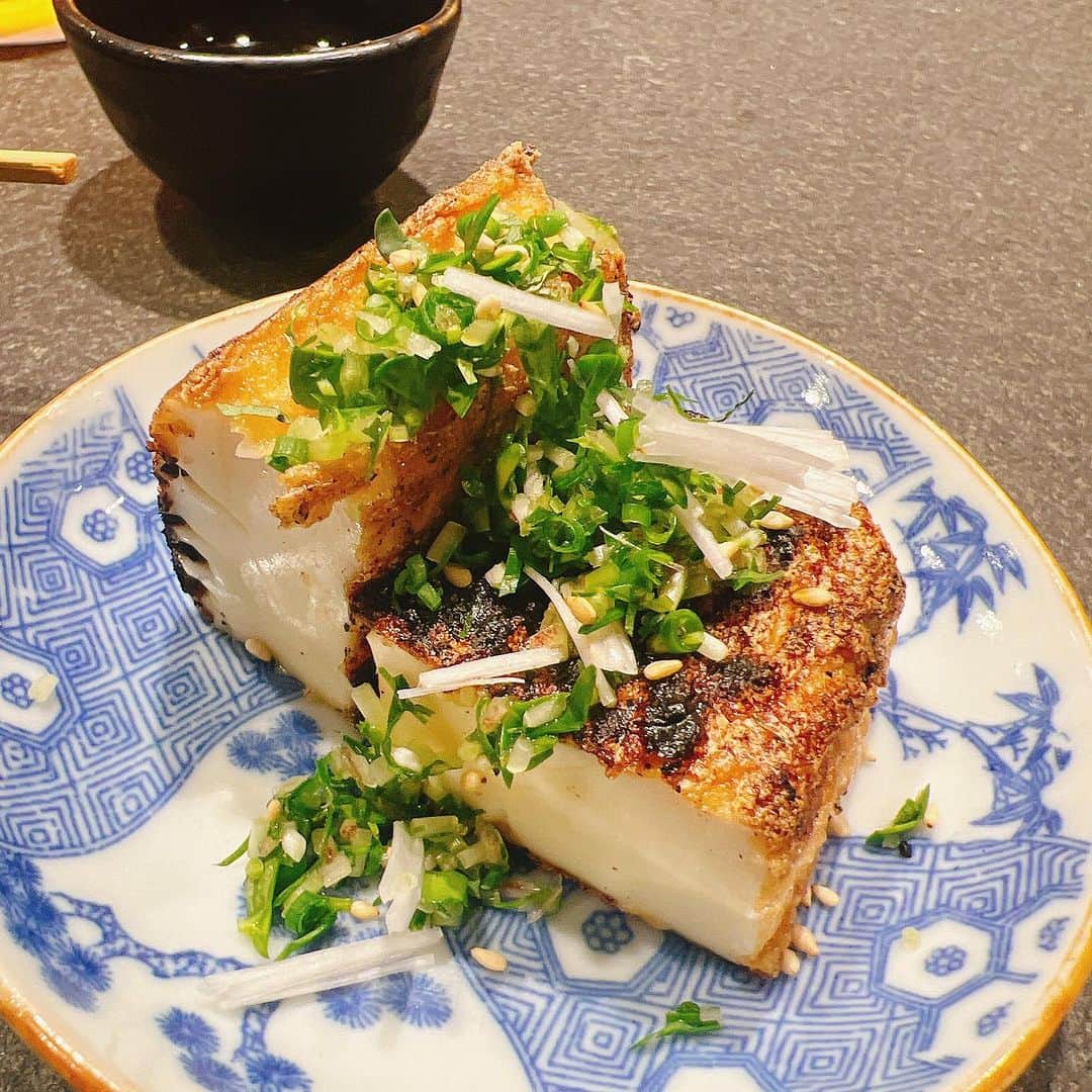 森田真結子さんのインスタグラム写真 - (森田真結子Instagram)「ちょうちん好きです。 ささみと厚揚げに感動しました。 ご飯の後はダーツした🎯 楽しい夜でした🫰」9月22日 9時32分 - mayodarts