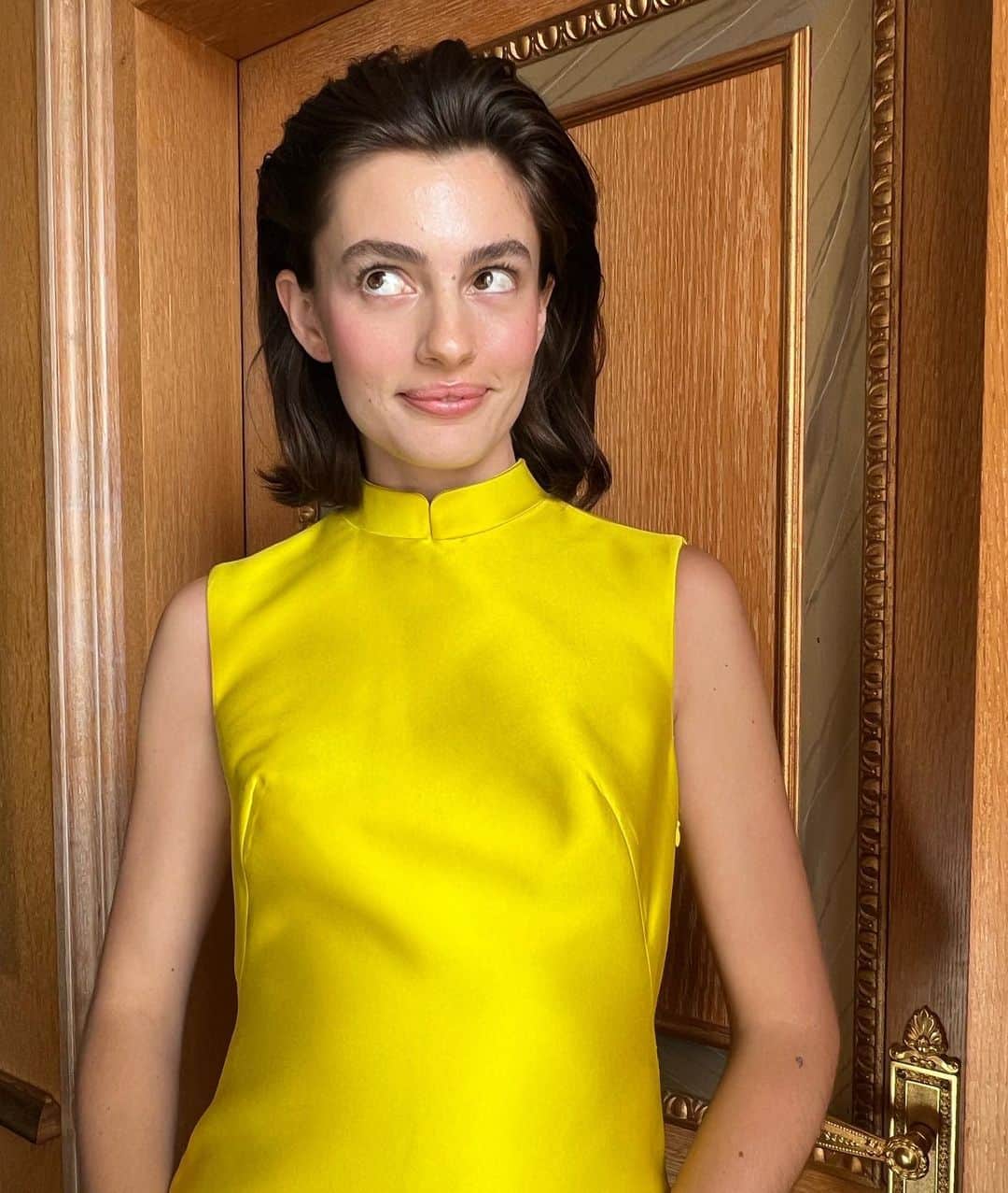 ダイアナ・シルバーズさんのインスタグラム写真 - (ダイアナ・シルバーズInstagram)「🪐💛 as you can see i had a fabulous time!!!! grazie mille @prada 💋💋💋 #PradaSS24   another incredible show by mrs. miucca prada and raf simons 🫶 bravo bellissima!   styling @taylor__mcneill  makeup @emilychengmakeup  hair @gonn24   🤍🤸‍♀️」9月22日 9時45分 - dianasilverss