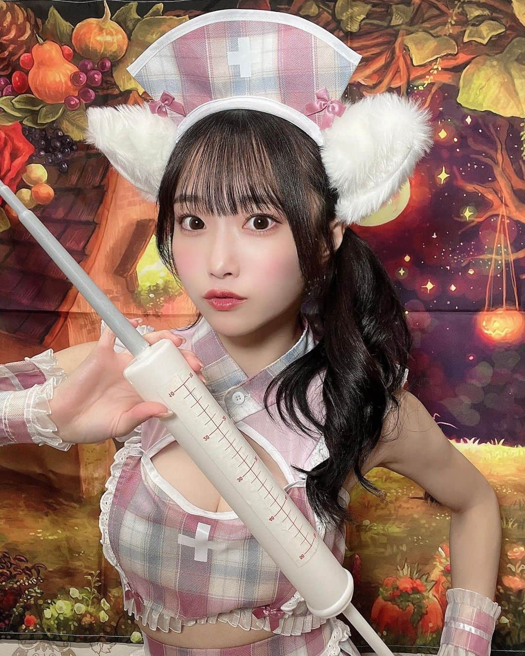 岸みゆさんのインスタグラム写真 - (岸みゆInstagram)「おはよう♡ お注射ちくりしちゃいますよ？」9月22日 9時47分 - miyu_kishi0213