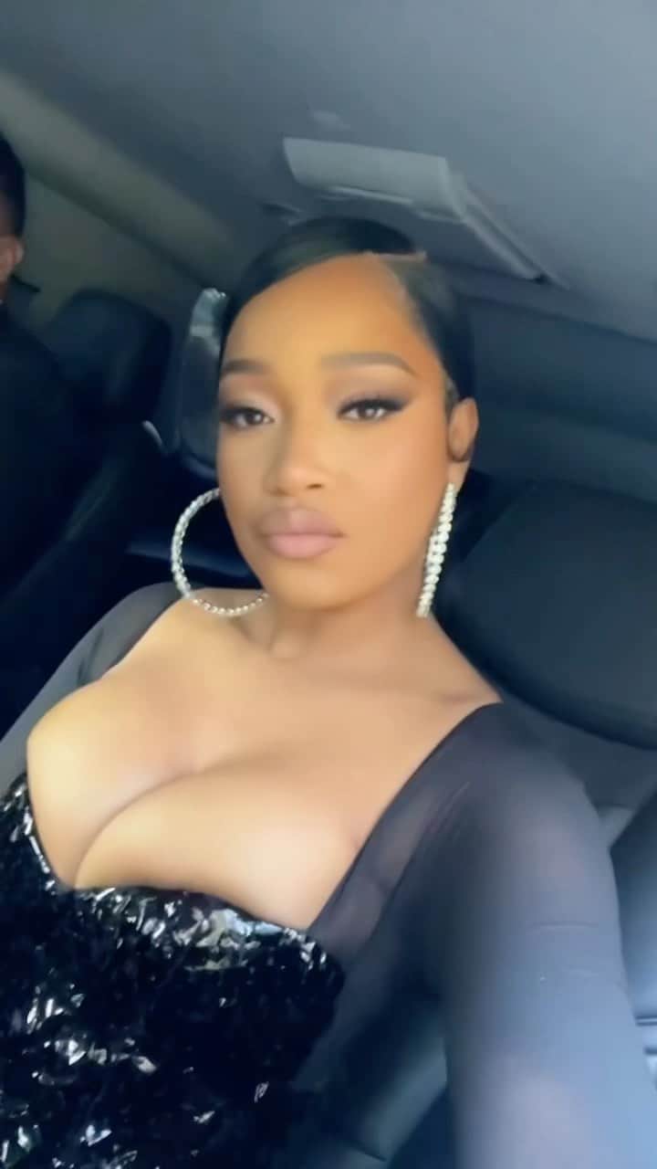 のインスタグラム：「My new song “Assets” is for my entrepreneurial girlies, themies and boyiess!! If you about your business or you know somebody about they mf business, put an @ on it in the comments 😌🥂」
