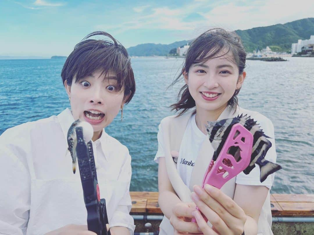 林マオさんのインスタグラム写真 - (林マオInstagram)「フグの赤ちゃん🐡 急に膨らんだので、 私のこの顔w  目も口も鼻の穴も開いたよ🤣  #淡路島#女子旅#旅行#淡路島観光ホテル#プライベート釣り場#魚釣り#子ども#簡単#こども師匠#ももりんご#西尾桃」9月22日 11時28分 - maohayashi_ytv