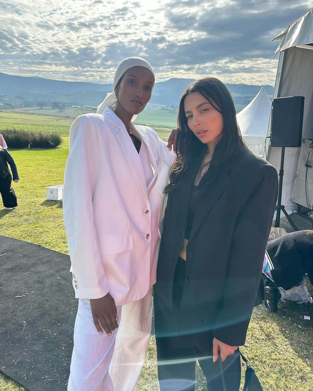 ジェシカ･ゴメスさんのインスタグラム写真 - (ジェシカ･ゴメスInstagram)「Ready to walk the Target Australia SS23 runway with @iamhananibrahim @targetaus💞」9月22日 11時32分 - iamjessicagomes