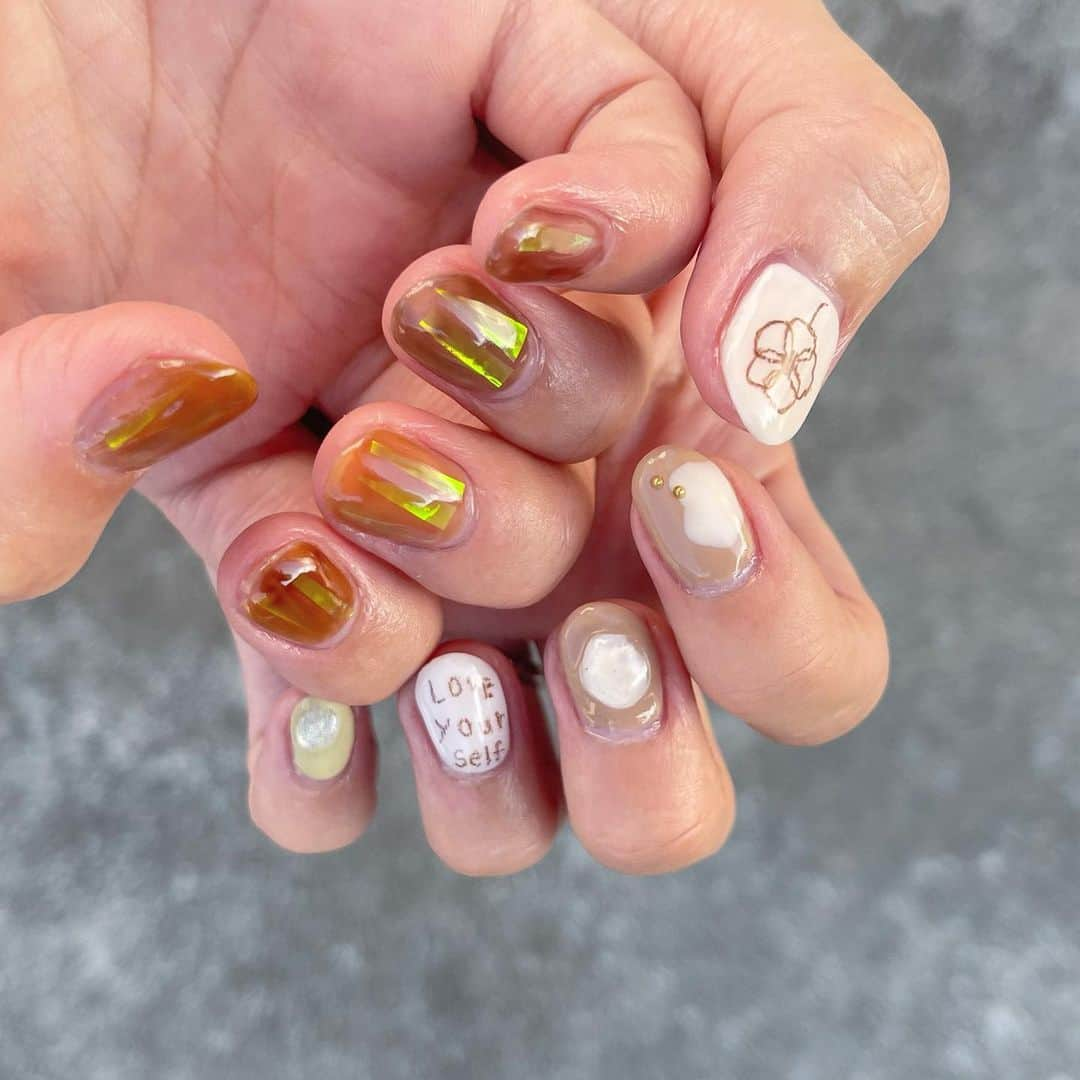 ryuu79hinaさんのインスタグラム写真 - (ryuu79hinaInstagram)「ネイルちぇ〜んじ𓂃♡  色鉛筆で落書きnail ✎𓂃‪ × autumn nail 🍂🍊  ━━━━━━━━━━━━━━━ #落書きネイル#色鉛筆#色鉛筆ネイル#autumn#autumnnail#フィルムネイル#淡色女子#淡色ネイル#淡色ニュアンス#ニュアンスネイル#うるうるネイル#マグネットネイル#韓国ネイル#秋ネイル#ジェルネイル#ネイル#ネイルデザイン#ショートネイル#ショートネイルデザイン#手元#手元倶楽部#記録#네일아트#젤네일#글리터네일#네일스타그램」9月22日 11時55分 - ryuu79hina