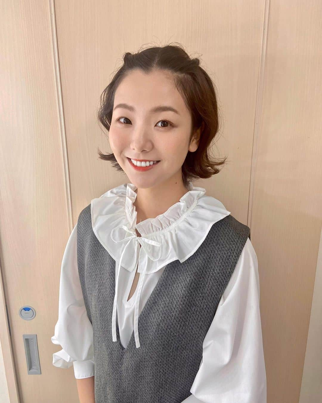 森万由子のインスタグラム：「明日 9月23日(土) 正午から #MBCテレビ #週刊1チャンネル お昼1時半から #MBCラジオ #青たく  青たくのテーマは「秋」です！  みなさま、どうぞよろしくお願いします✨」