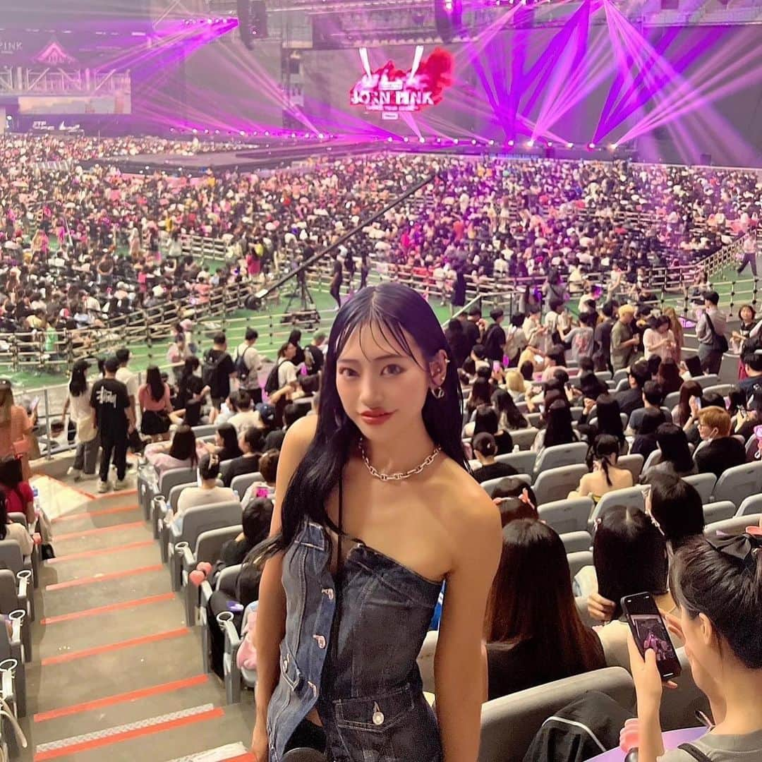 sachiyo_misuさんのインスタグラム写真 - (sachiyo_misuInstagram)「【BLACKPINK WORLD TOUR [BORN PINK] FINALE IN SEOUL】 . .  去年の10月にスタートしたブルピンの 『Born Pink World Tour』 のフィナーレ公演として韓国へ❤︎ . . 最後の最後である17日に参戦🫶💟 . .  #ブルピン #blackpink #blackpinkworldtour2023 #ライブコーデ #live #seoulkorea #seoulkorea #gocheokskydome #デニムセットアップ #デニム #デニムコーデ #韓国 #korea #todayscode #ootd  #コーデ #骨格ナチュラル #160 #160cmコーデ」9月22日 12時29分 - sachiyo_misu