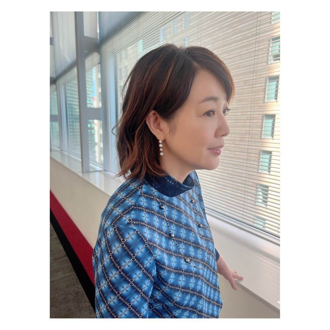 菊池桃子さんのインスタグラム写真 - (菊池桃子Instagram)「*  【出演情報】  📺  日本テレビ「上田と女が吠える夜」  　　2023年9月27日(水)21:00〜22:54　  　　ぜひご覧ください✨  #出演情報 #日本テレビ #上田と女が吠える夜 #衣装 #DAKS #NATURALI #菊池桃子 #momokokikuchi  #staff」9月22日 12時38分 - momoko_kikuchi_official