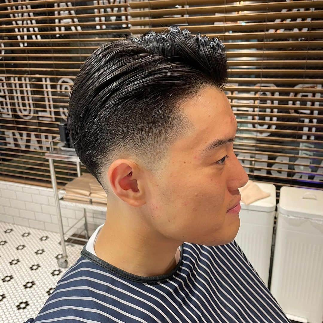 フリーマンズスポーティングクラブさんのインスタグラム写真 - (フリーマンズスポーティングクラブInstagram)「FSC - FUTAKOTAMAGAWA BARBER💈  ⁡ HAIR CUT ¥6,600(tax incl.) made by @fuyukisaito   #freemanssportingclub  #fscbarber #barbershop #barber #mensgrooming」9月22日 12時50分 - freemanssportingclub_jp