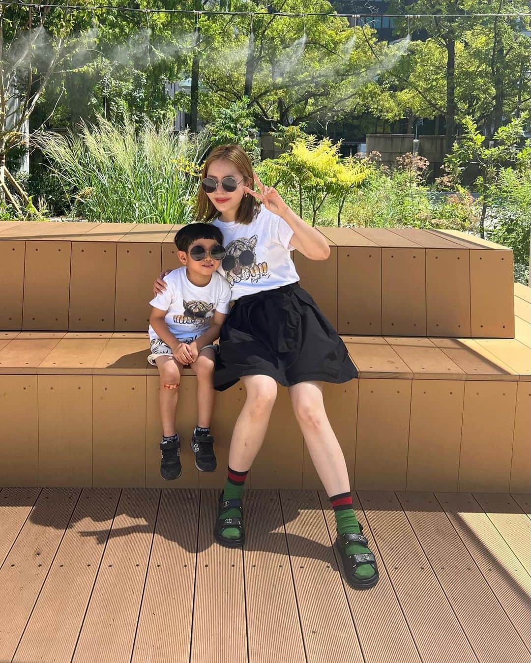rinのインスタグラム：「⁡ ⁡ ⁡ 🐯ちゃん大好評すぎて 嬉しいったらない🥹🙏 ⁡ kidsは15:00でご予約締め切りと なります🐯 ⁡ この時かんちゃん髪の毛切り立てで なんかジワる(;ಥ;ω;ಥ;)🫰 ⁡ タグ付けやストーリーして頂いた お写真もランダムにお借りしました📷 ⁡ 可愛い可愛いkidsコーデも 本当にありがとうございます♥️♥️♥️ ⁡ @baybeeonline_ ⁡ ⁡ ⁡ ⁡ ⁡ ⁡ ⁡ ⁡ ⁡ ⁡ ⁡ ⁡ ⁡ #baybeeonline#glowplus#zara#chanel#親子コーデ#親子リンクコーデ#おやこーで#息子コーデ」