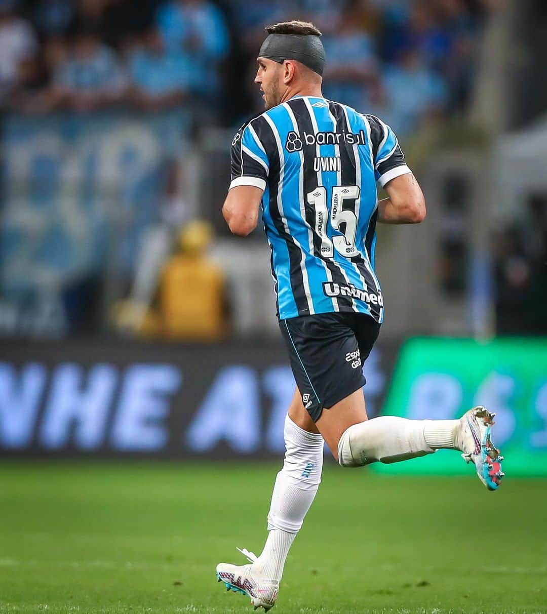 ブルーノ・ウビニのインスタグラム：「VITÓRIA DA RAÇA, É  O GRÊMIO !! 🇪🇪」