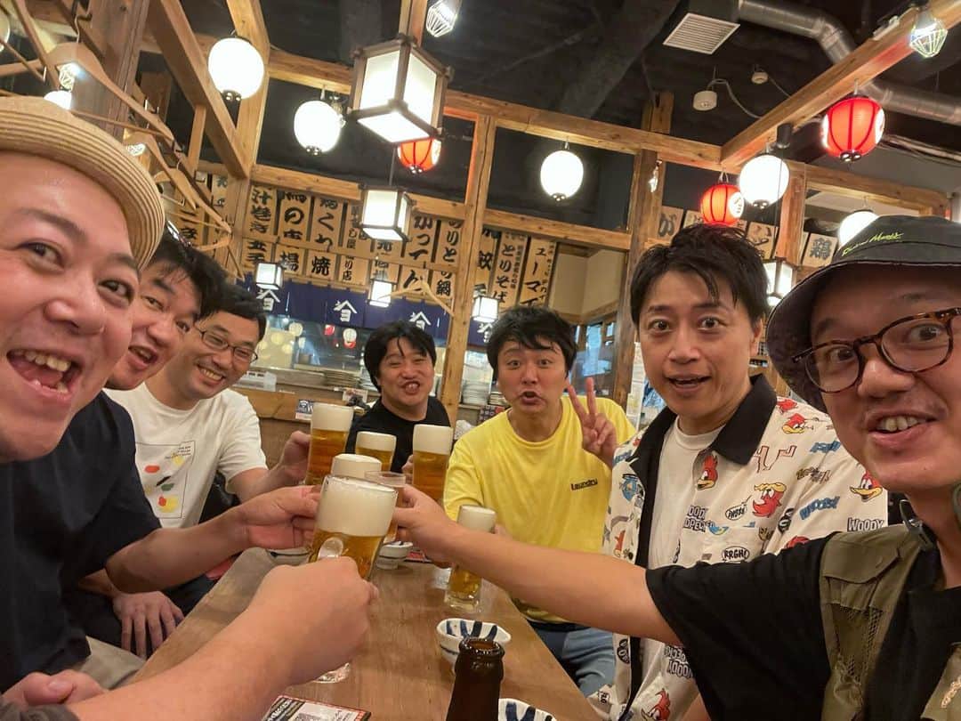 のインスタグラム：「いよいよ始動しました、スーパー銭湯お笑い湯ニット「#強烈」 昨日は浅草で初公演。ご来場ありがとうごぞいました。みんなで楽しい打ち上げでしたぁ。 そして間髪入れずに今度は 明日9/23 #多摩境天然温泉森乃彩 でお笑いライブ&ビンゴ大会をやりますよー！ 是非遊びに来てねぇー」