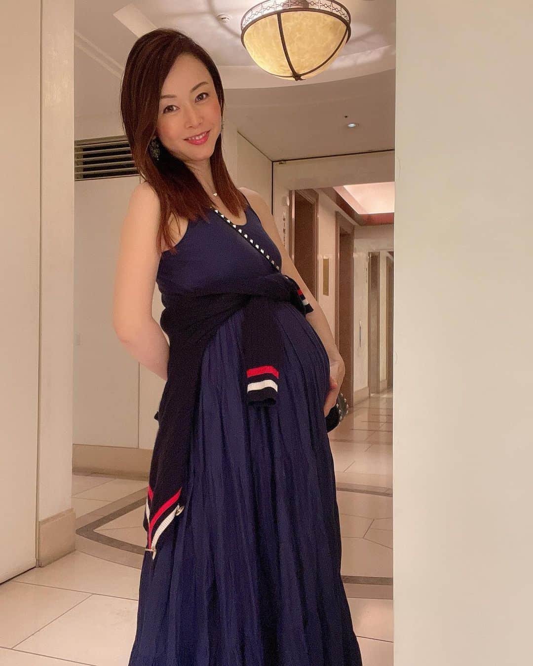 宮崎宣子さんのインスタグラム写真 (宮崎宣子Instagram)「今日から臨月に入りました☺️ 長かったような、短かったような… 最初は