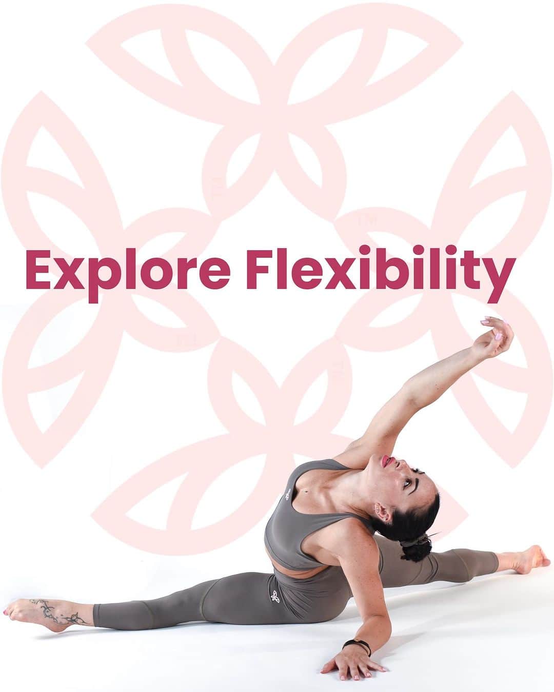 バネッサ・フェラーリのインスタグラム：「Libertà di movimento! 🧘🏻‍♀️🏋️‍♀️🤸🏻‍♀️ #ExploreFlexibility  Scopri tutti i modelli su shop.vanessaferrari.com 🛍️   •Made in italy •Sostenibilità🍃 •Traspirabilità🌬️ •Easy Care 🫧👌 •Asciugatura rapida🌪️  #activewear #athleisure #VanessaFerrariBrand @vanessaferraribrand」