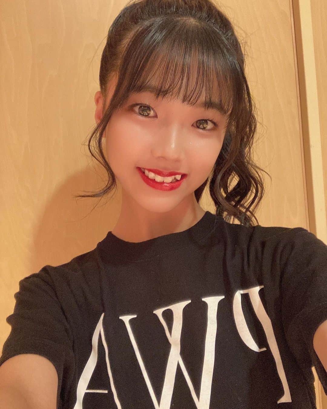 北島澪のインスタグラム：「✨✨✨✨✨✨✨✨✨  THEWALKJAPAN2024 北陸エリア大会  なんと‼️ 準グランプリ頂きました😭  めちゃくちゃ嬉しかったです💚  大会運営の皆さま、指導してくださった皆さま、ゲストの皆さま、足を運んで見に来てくださった皆さま 本当にありがとうございます‼️  来年沖縄で行われる日本大会がんばります🔥   #thewalkjapan  #thewalkjapan2024   #北陸エリア大会   #北陸   #石川県   #金沢市   #北國新聞交流ホール   #北國新聞赤羽ホール   #北國新聞   #ランウェイ   #コンテスト   #ウォーキング   #ビューティー」