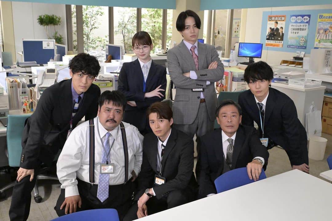 のインスタグラム：「日テレ新土曜ドラマ ゼイチョー〜「払えない」にはワケがある〜 10月14日（土）スタート 国民から税金を納めてもらう事を仕事とする、“徴税吏員”のお話。 お楽しみに💴 #ゼイチョー #日本テレビ」