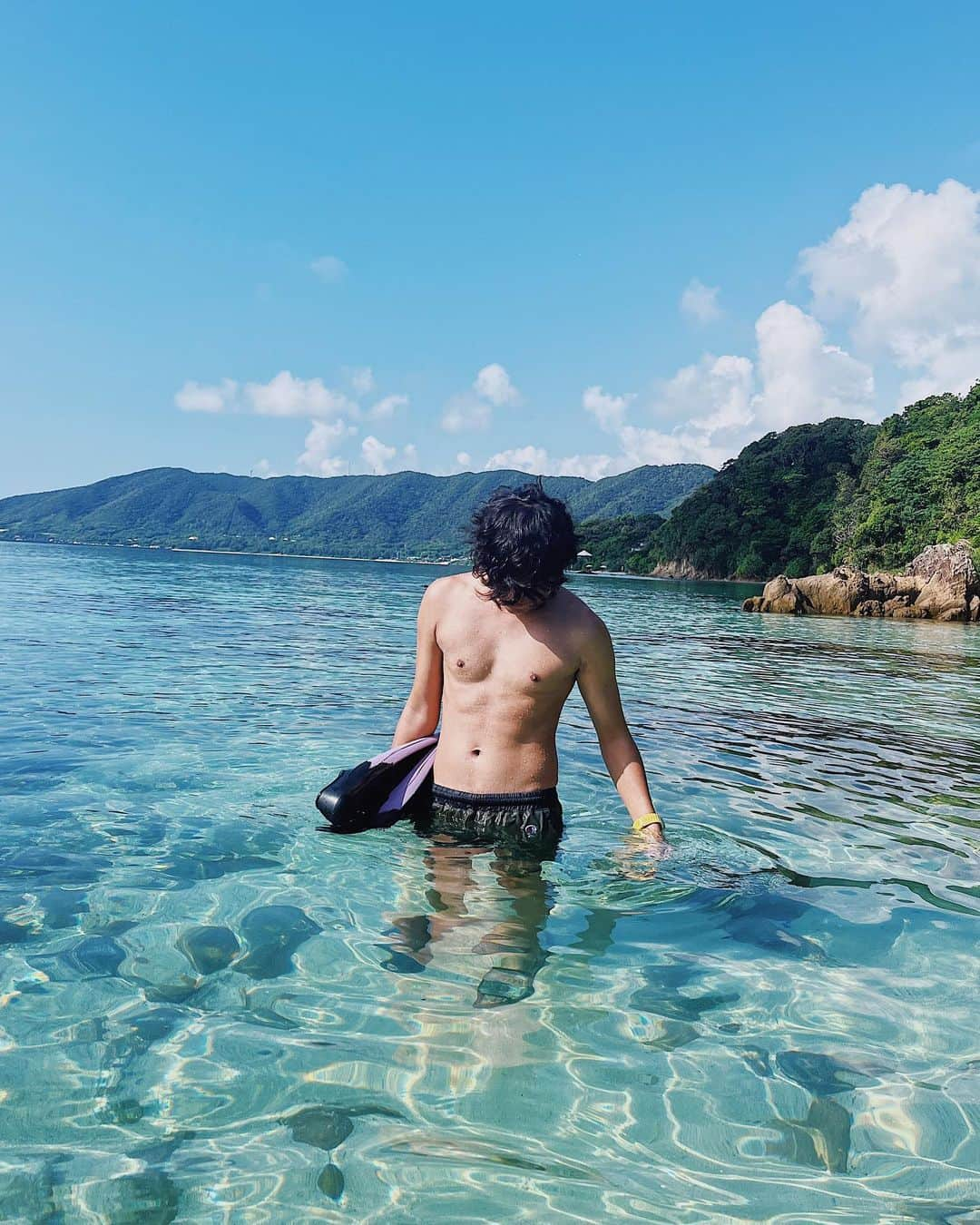 Hikaru Nakamuraさんのインスタグラム写真 - (Hikaru NakamuraInstagram)「この夏めっちゃ日焼けした☀️  #奄美大島 #海#夏#夏休み#シュノーケル#旅#旅行#鹿児島#シュノーケリング#スキンダイビング」9月22日 23時58分 - hikarunosuke