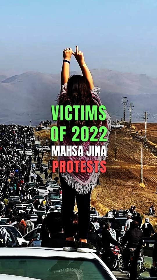 Ebiのインスタグラム：「This past year, we have witnessed a lot! These are the names that we should not forget! Our only path forward is unity! These names, these stories, and these innocent lives are keeping us united! And remember, our biggest enemy is losing hope!   @nsgiran  در يك سال گذشته شاهد رويدادهاى زيادى بوديم. اين  نامهايى هستند كه ما نبايد فراموش كنيم.  اين نامها، داستانها و جانهاى بيگناهانى كه گرفته شده، همه اينها آن چيزيست كه ما را متحد و همصدا نگه داشته است. به ياد داشته باشيم كه بزرگترين دشمن ما از دست دادن اميد است.  Video: @afshin.shamlou | @siamak_aram @nsgiran」