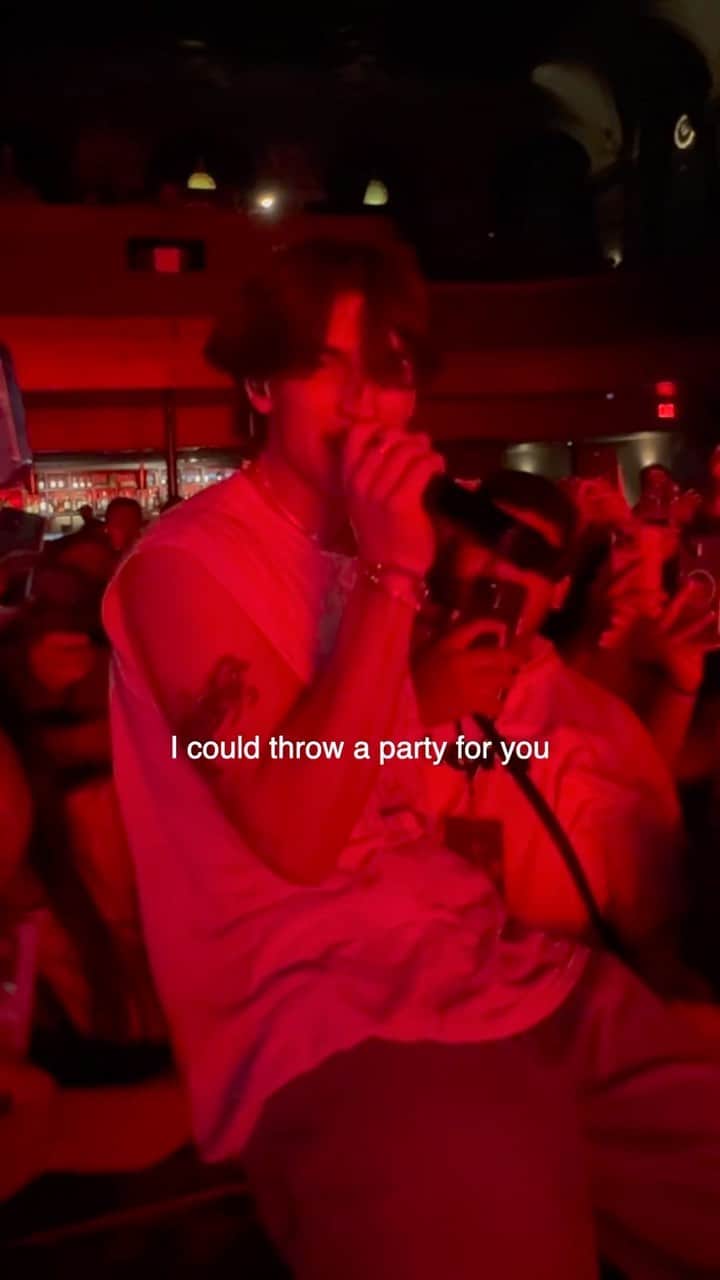 ジョニー・オーランドのインスタグラム：「The Ride Part 2 is yours September 29th ! song #2 “Party for Two” <3」